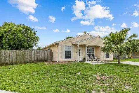 10552 Bobbie Lane Royal Palm Beach FL 33411