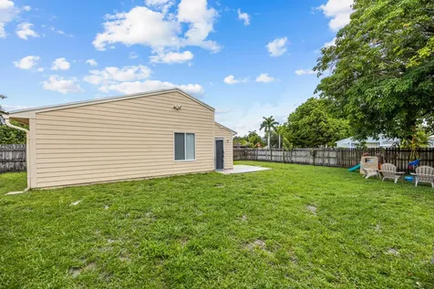 10552 Bobbie Lane Royal Palm Beach FL 33411