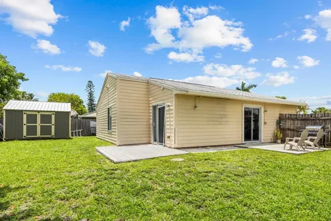 10552 Bobbie Lane Royal Palm Beach FL 33411