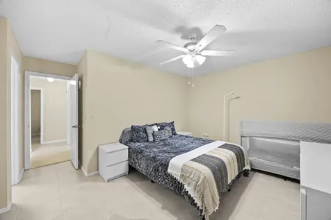 10552 Bobbie Lane Royal Palm Beach FL 33411