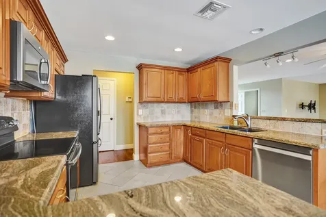 10732 Sea Cliff Circle Boca Raton FL 33498