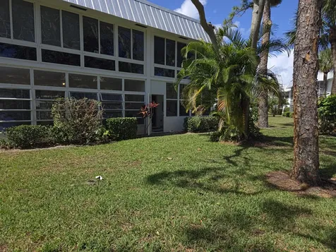 2929 Se Ocean Boulevard Stuart FL 34996