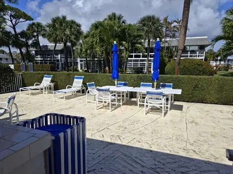 2929 Se Ocean Boulevard Stuart FL 34996