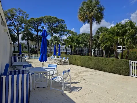 2929 Se Ocean Boulevard Stuart FL 34996