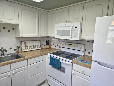 2929 Se Ocean Boulevard Stuart FL 34996
