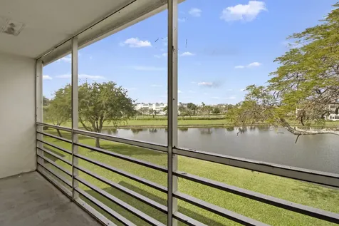 124 Preston C Boca Raton FL 33434