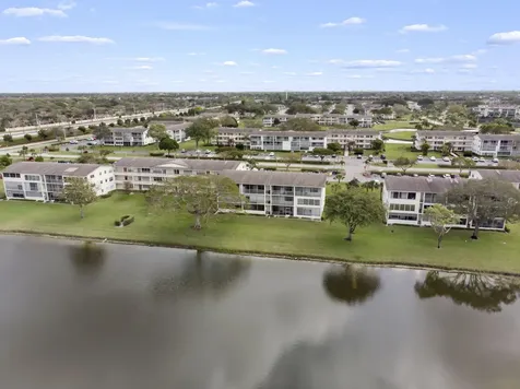 124 Preston C Boca Raton FL 33434
