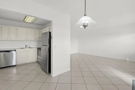 124 Preston C Boca Raton FL 33434