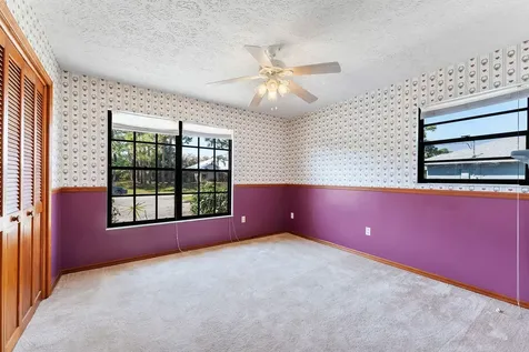 102 Se Crosspoint Drive Port Saint Lucie FL 34983
