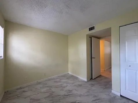 5844 Blueberry Unit 68 Court Lauderhill FL 33313