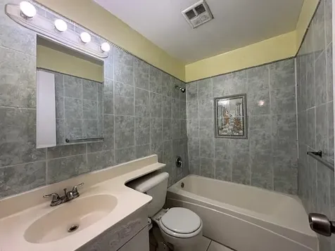 5844 Blueberry Unit 68 Court Lauderhill FL 33313