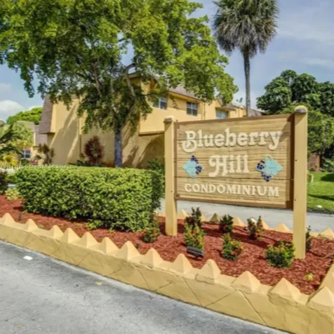5844 Blueberry Unit 68 Court Lauderhill FL 33313