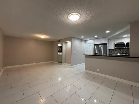 5844 Blueberry Unit 68 Court Lauderhill FL 33313
