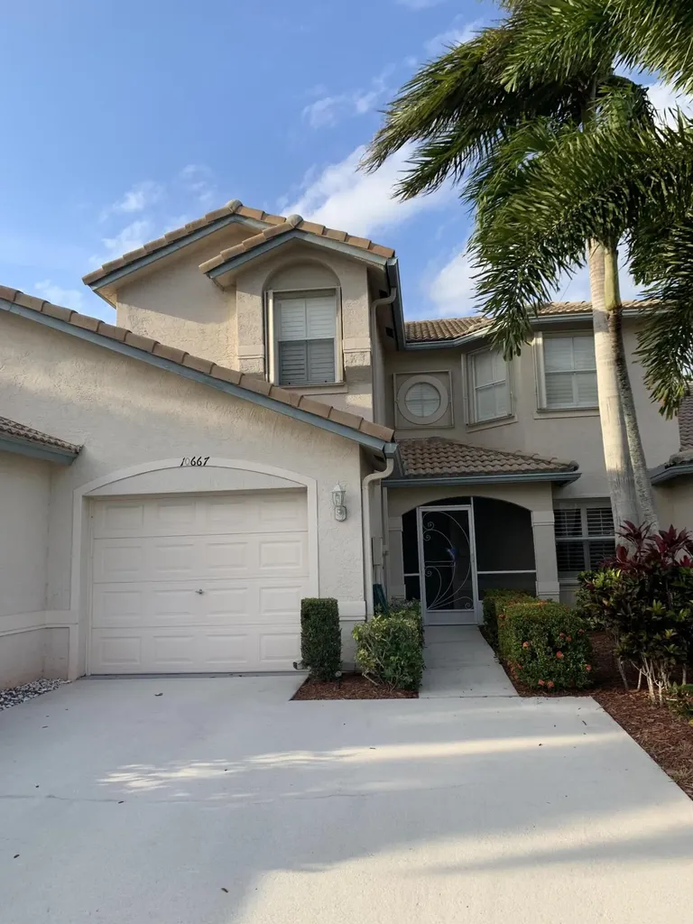 10667 Lake Shore Drive Wellington FL 33414