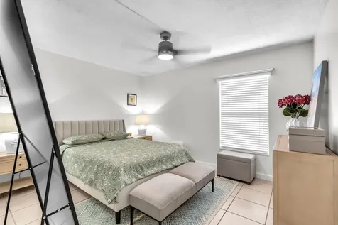 1735 W 60th Street Hialeah FL 33012