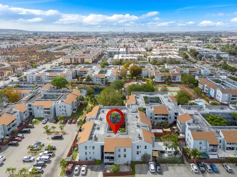 1735 W 60th Street Hialeah FL 33012