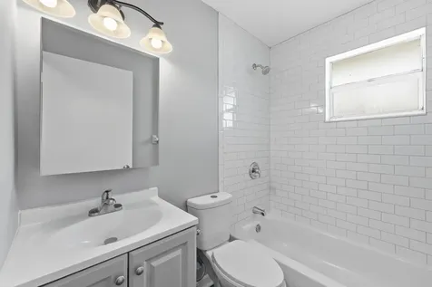 1565 W 28th Street Riviera Beach FL 33404
