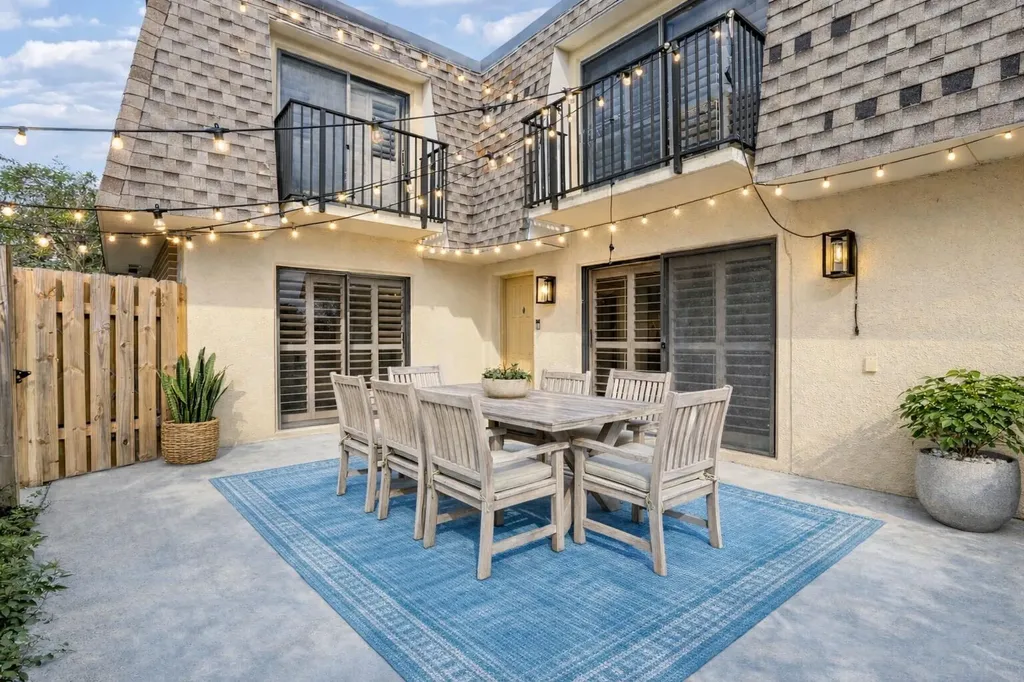 2911 Sw 22nd Circle Delray Beach FL 33445