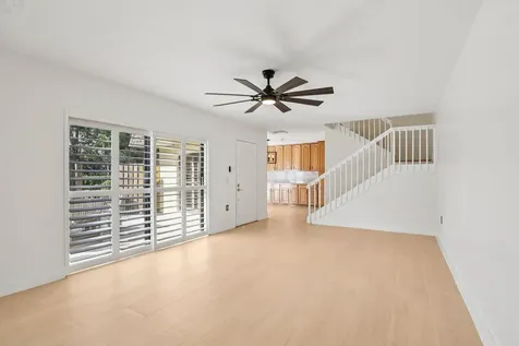 2911 Sw 22nd Circle Delray Beach FL 33445