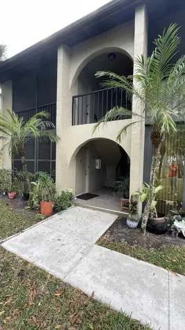 501 Shady Pine Way Greenacres FL 33415
