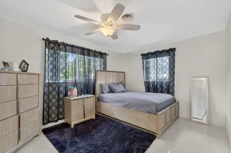 6980 Nw 6th Street Plantation FL 33317