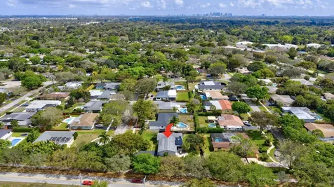 6980 Nw 6th Street Plantation FL 33317