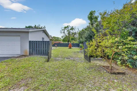 6980 Nw 6th Street Plantation FL 33317