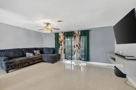 6980 Nw 6th Street Plantation FL 33317