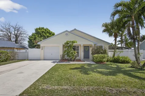 1172 Grandview Circle Royal Palm Beach FL 33411