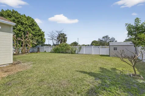 1172 Grandview Circle Royal Palm Beach FL 33411