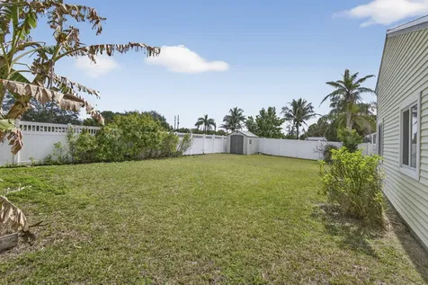 1172 Grandview Circle Royal Palm Beach FL 33411