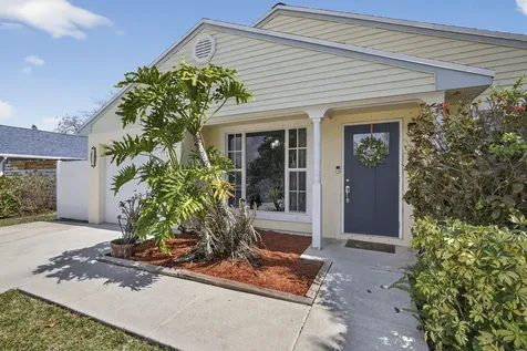 1172 Grandview Circle Royal Palm Beach FL 33411