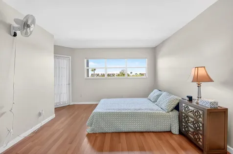 3661 Via Poinciana Lake Worth FL 33467