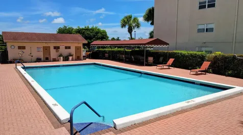 3661 Via Poinciana Lake Worth FL 33467