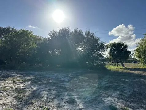 731 SW 3rd Avenue Boynton Beach FL 33426