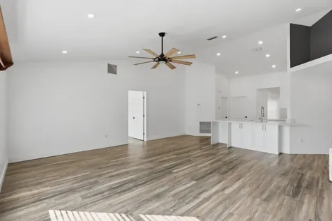 1818 Sw Notre Dame Avenue Port Saint Lucie FL 34953