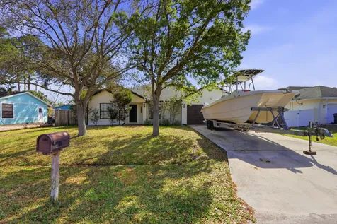1818 Sw Notre Dame Avenue Port Saint Lucie FL 34953