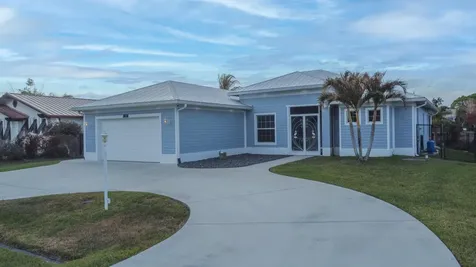213 NE Sagamore Terrace Port Saint Lucie FL 34983