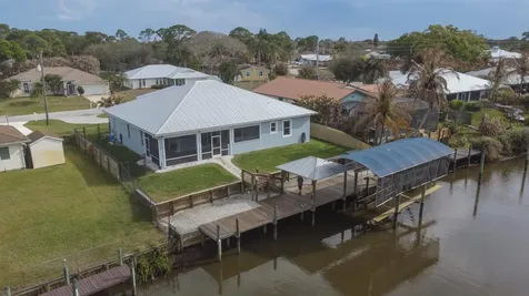 213 NE Sagamore Terrace Port Saint Lucie FL 34983