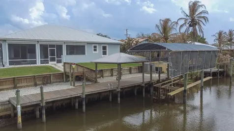 213 NE Sagamore Terrace Port Saint Lucie FL 34983
