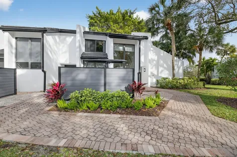 3207 Bridgewood Drive Boca Raton FL 33434