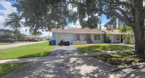 5550 Lakewood Circle Margate FL 33063