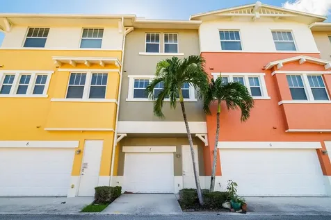 500 Pacific Grove Drive West Palm Beach FL 33401