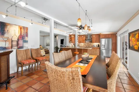 2330 NE 48th Street Lighthouse Point FL 33064