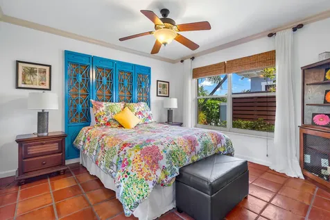 2330 NE 48th Street Lighthouse Point FL 33064