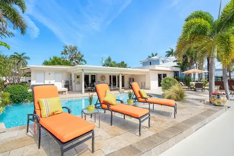2330 NE 48th Street Lighthouse Point FL 33064