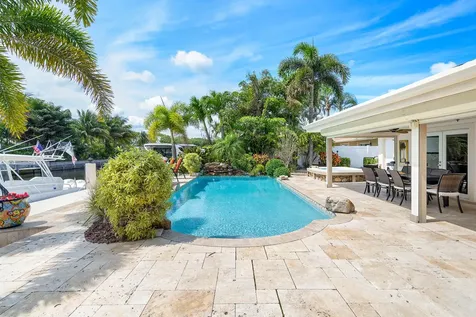 2330 NE 48th Street Lighthouse Point FL 33064
