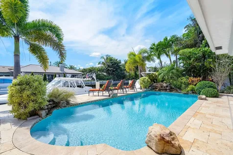 2330 NE 48th Street Lighthouse Point FL 33064