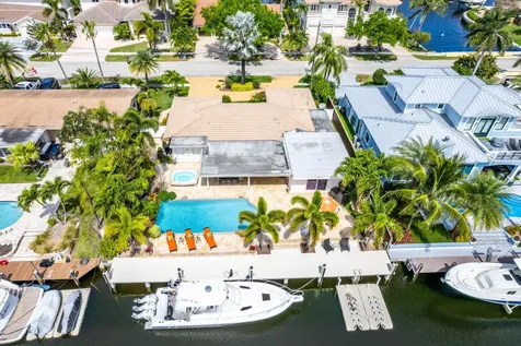 2330 NE 48th Street Lighthouse Point FL 33064