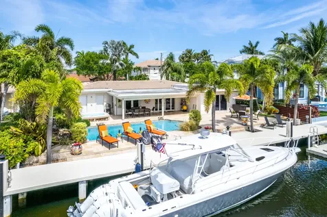 2330 NE 48th Street Lighthouse Point FL 33064